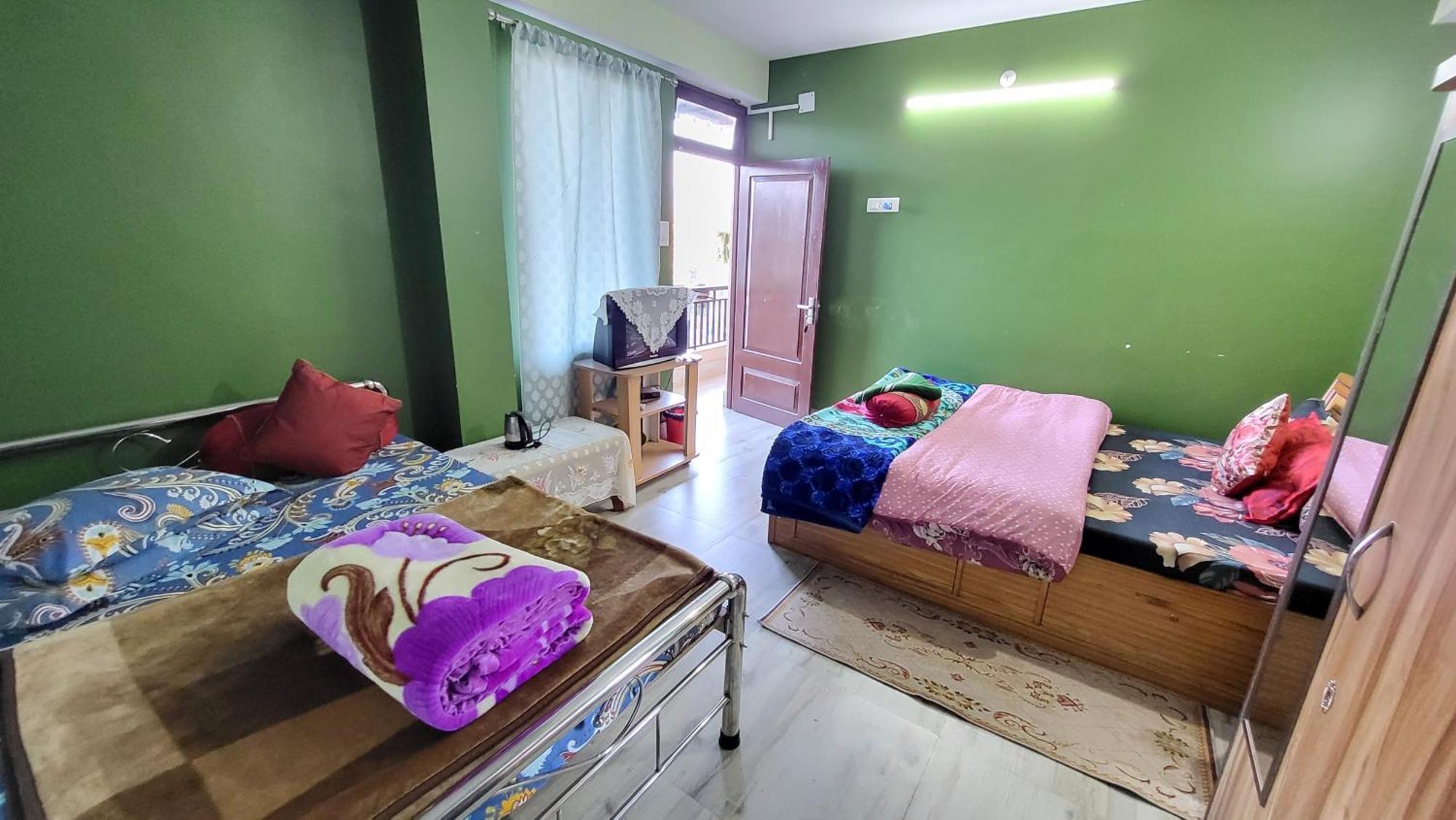 Seven Hills Homestay Kalimpong Buitenkant foto
